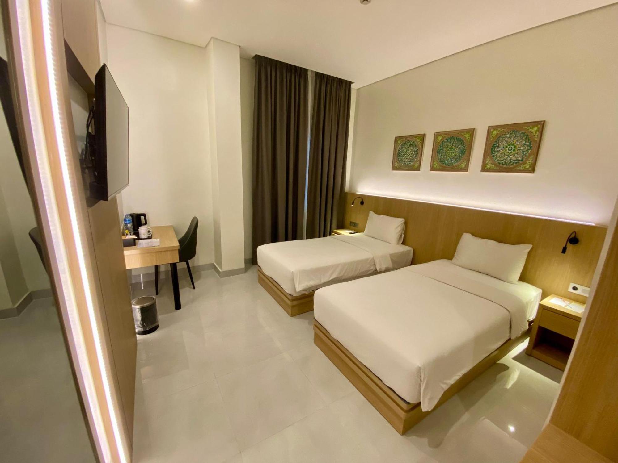 Opi Indah Hotel Palembang Ngoại thất bức ảnh