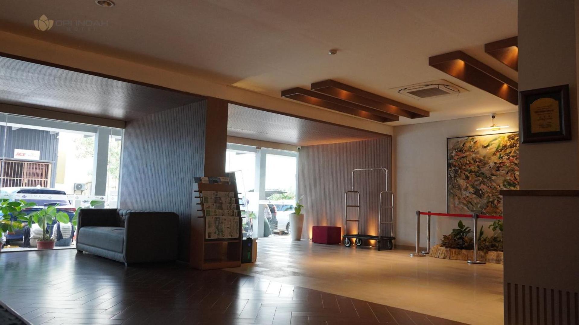Opi Indah Hotel Palembang Ngoại thất bức ảnh