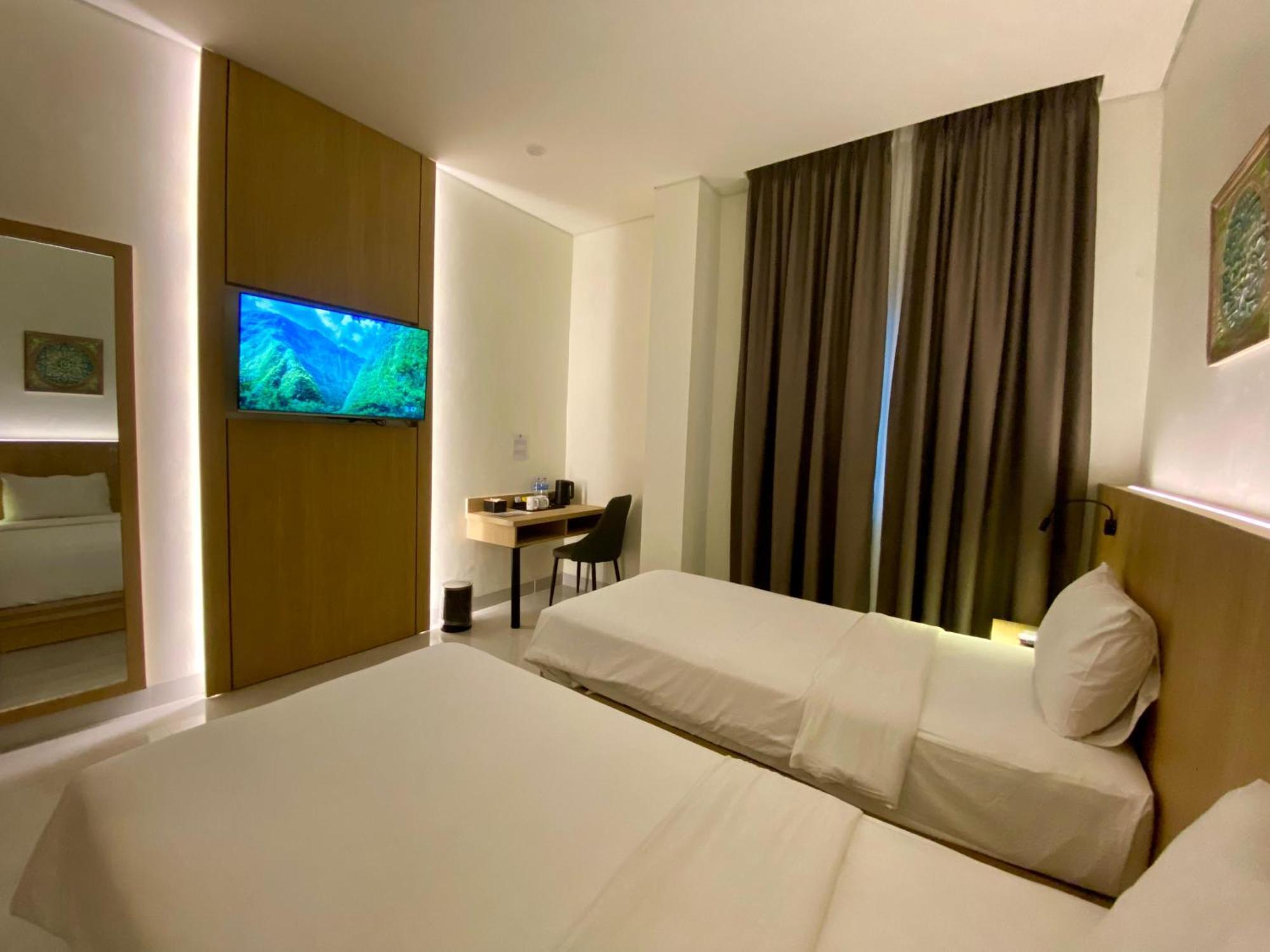 Opi Indah Hotel Palembang Ngoại thất bức ảnh