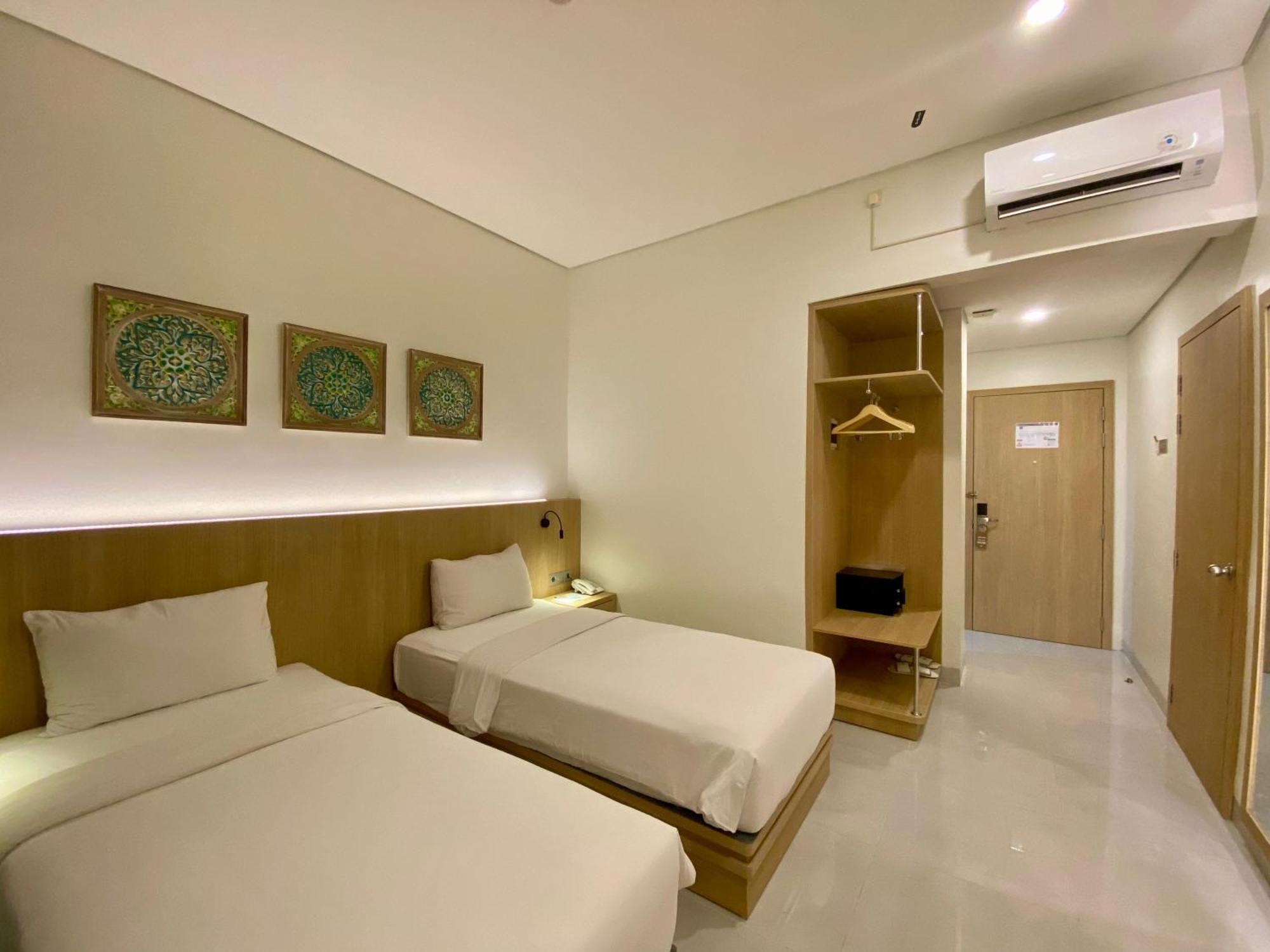 Opi Indah Hotel Palembang Ngoại thất bức ảnh