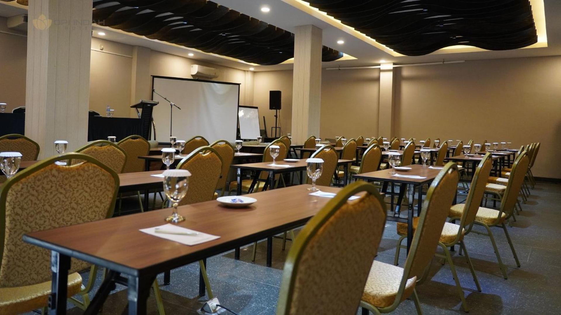 Opi Indah Hotel Palembang Ngoại thất bức ảnh