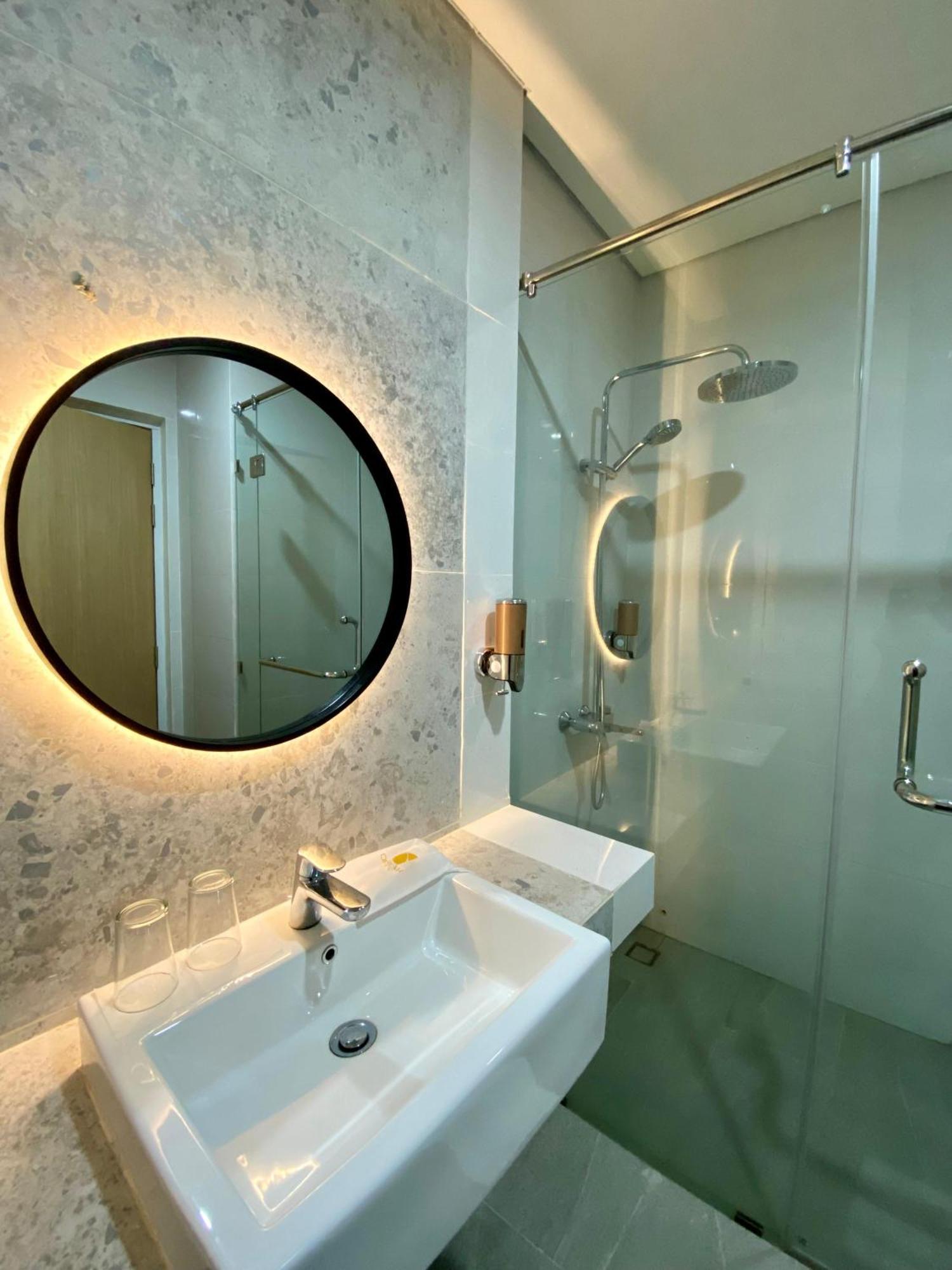 Opi Indah Hotel Palembang Ngoại thất bức ảnh