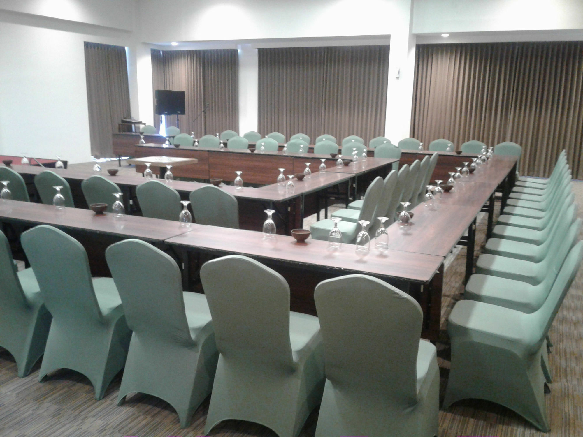 Opi Indah Hotel Palembang Ngoại thất bức ảnh
